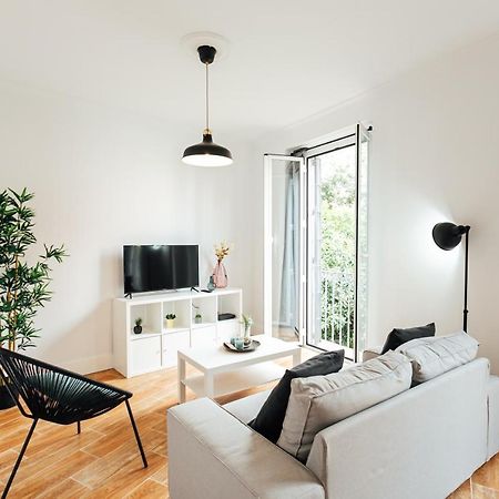 AlohaMundi Peral Apartment Sevilla Bagian luar foto