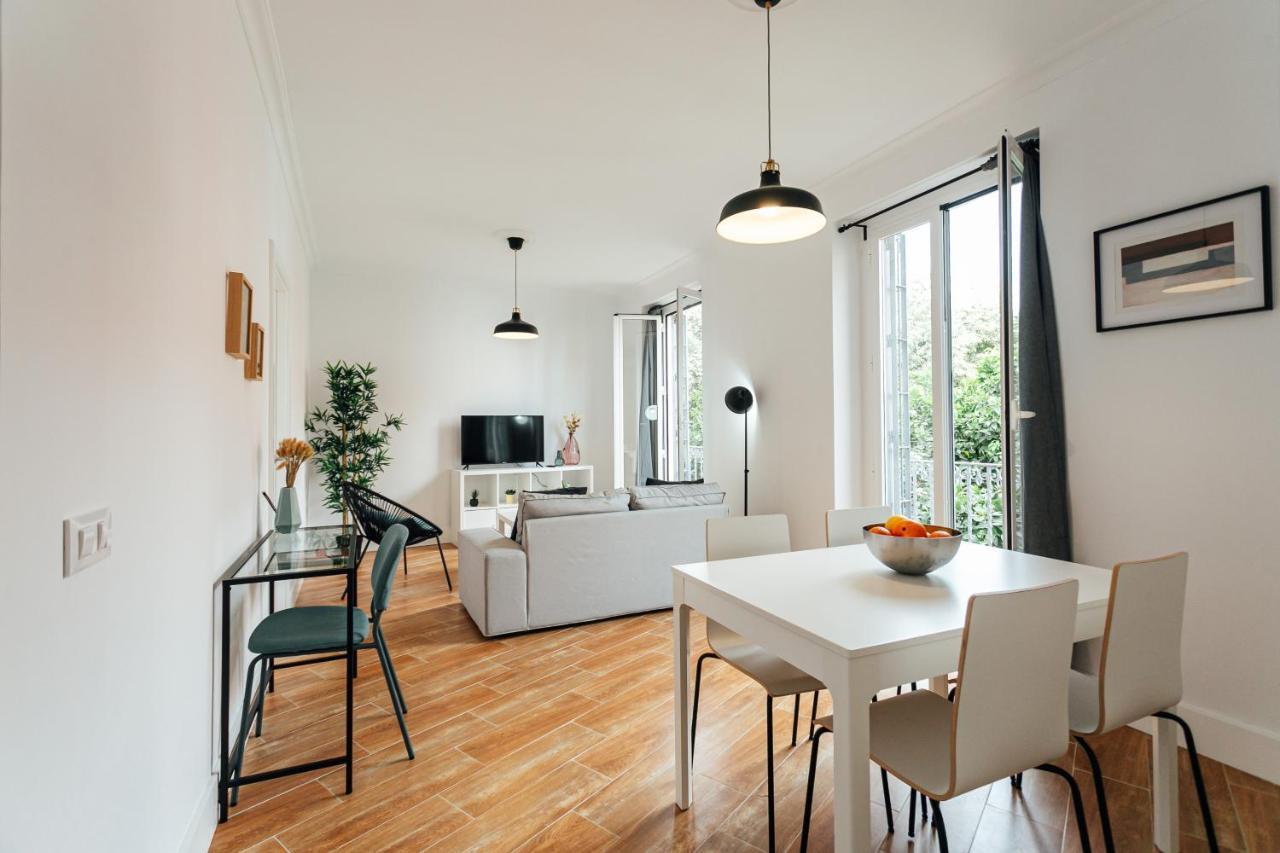 AlohaMundi Peral Apartment Sevilla Bagian luar foto