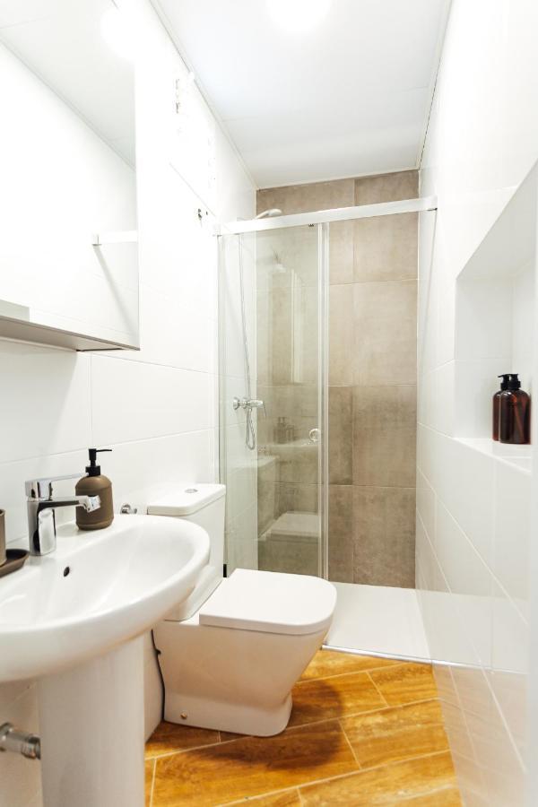 AlohaMundi Peral Apartment Sevilla Bagian luar foto